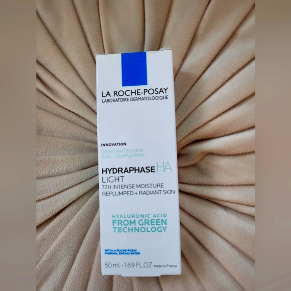 Hydraphase HA Light face moisturizer NEW - Picture 1 of 3